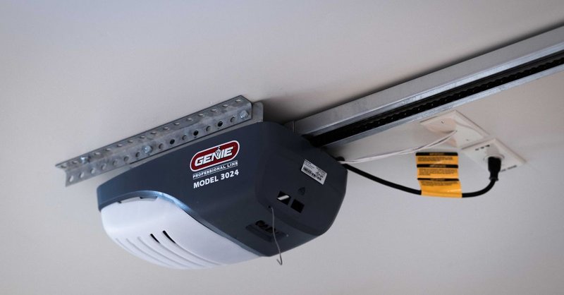 Garage Door Openers With Different Safety Sensor Types: Flat Lens Vs. Convex Lens