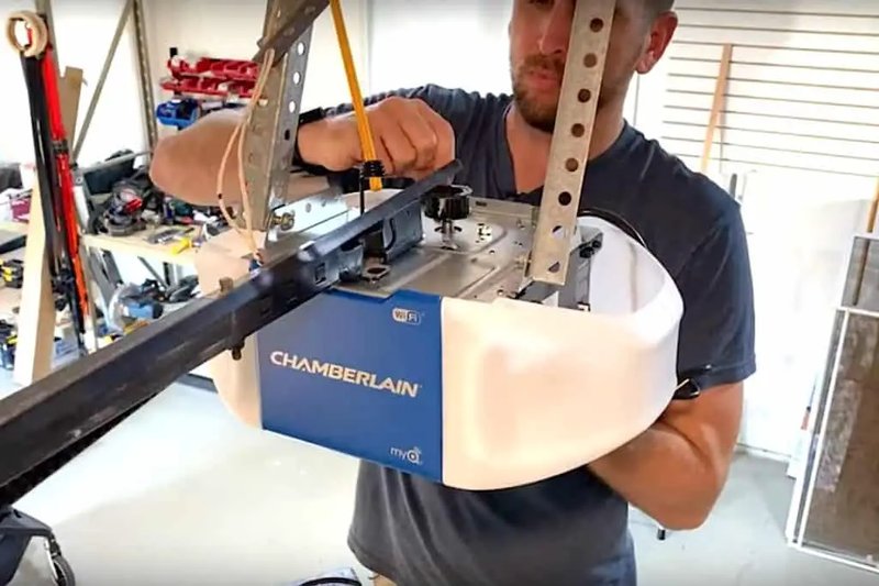 How To Replace Chamberlain Motor Unit