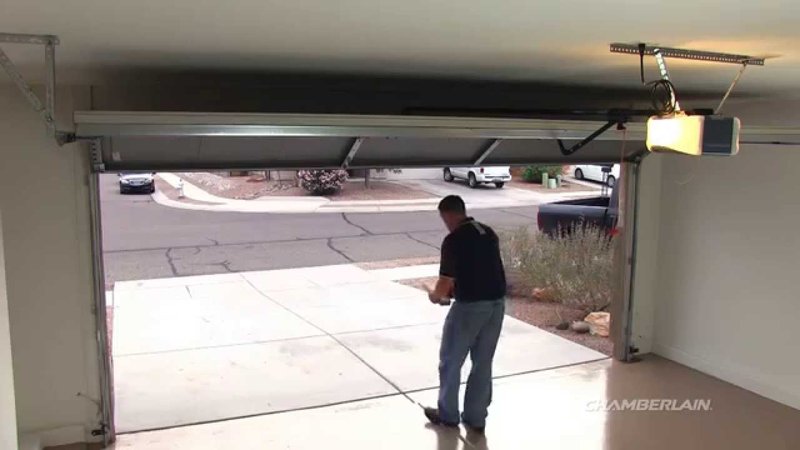 How To Test Your Garage Door Opener'S Auto-Reverse Feature