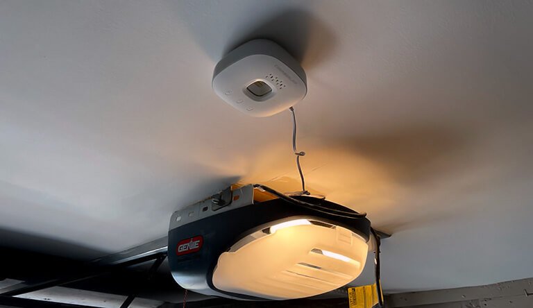 How To Troubleshoot A Garage Door Opener With A Non-Working Myq App